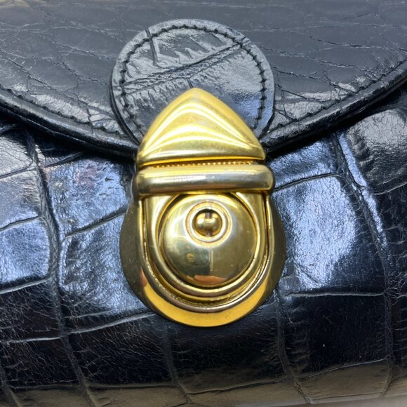 Lexiapel Womens Black Croc-Embossed Leather Gold Turn-Lock Closure Crossbody Bag - Picture 5 of 10